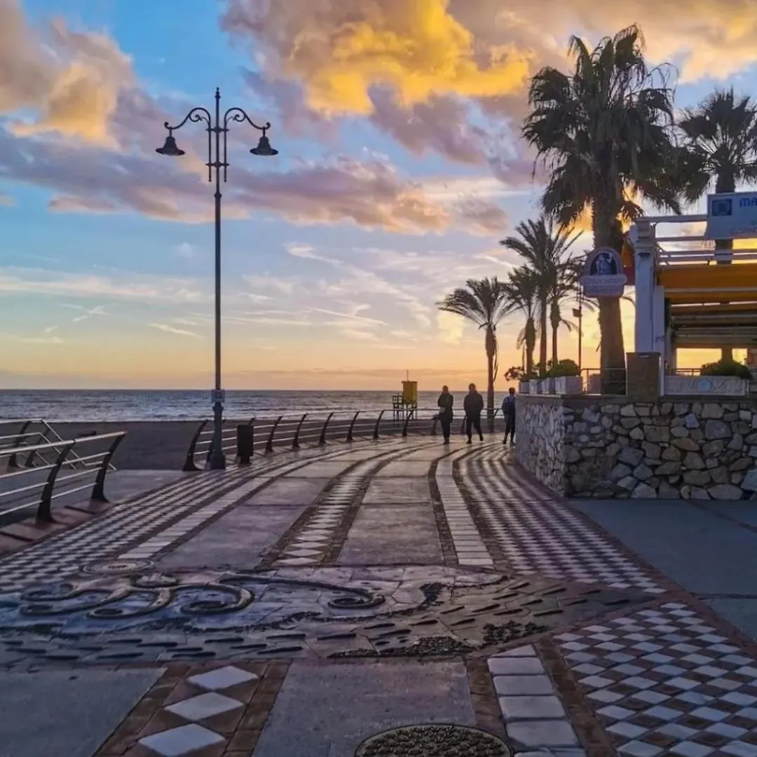 Lägenhet Mrv Apartamento Al Lado De La Playa Con Parking Benalmádena