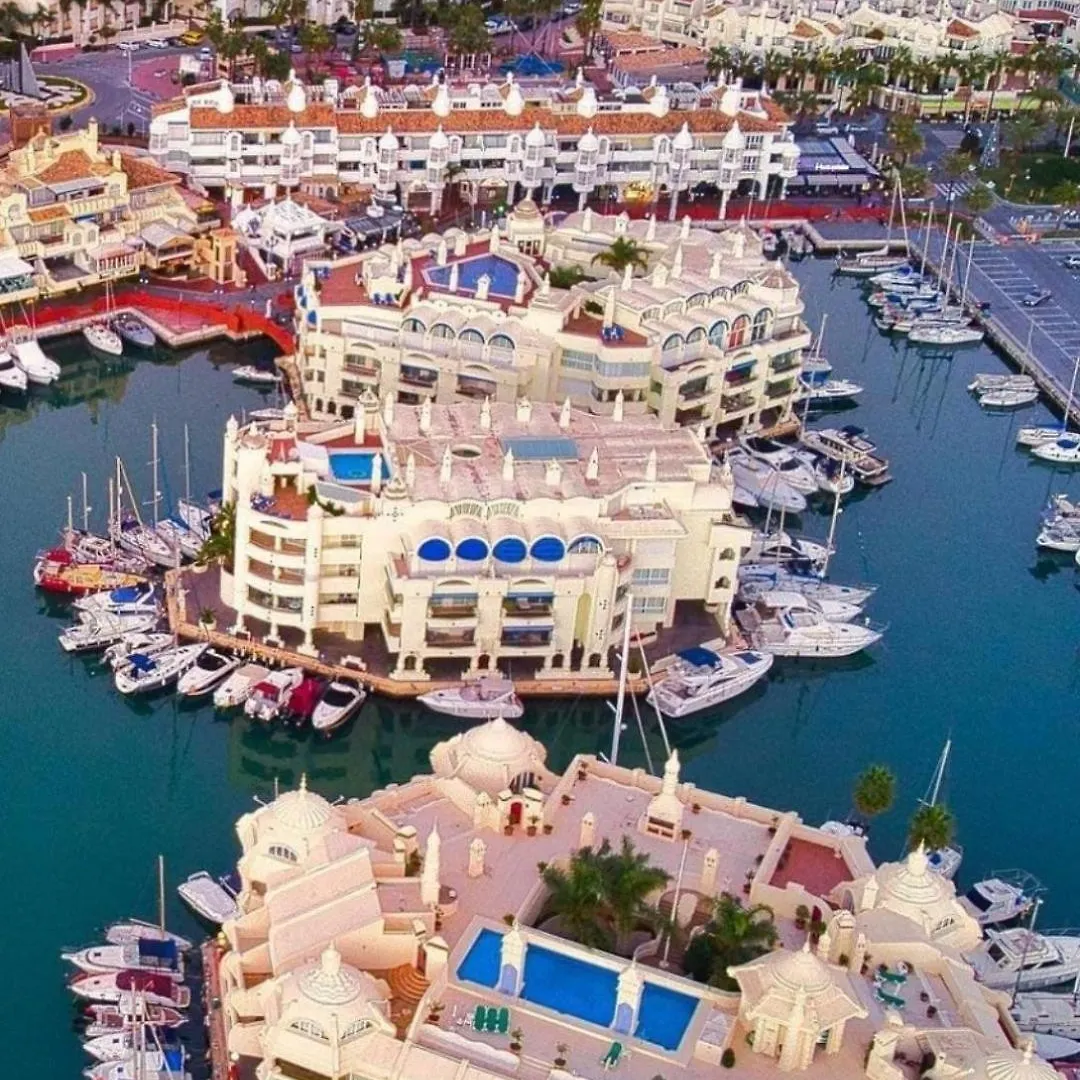 Mrv Apartamento Al Lado De La Playa Con Parking Benalmádena